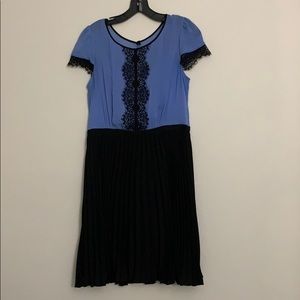 Max and Cleo’s blue pleated dress